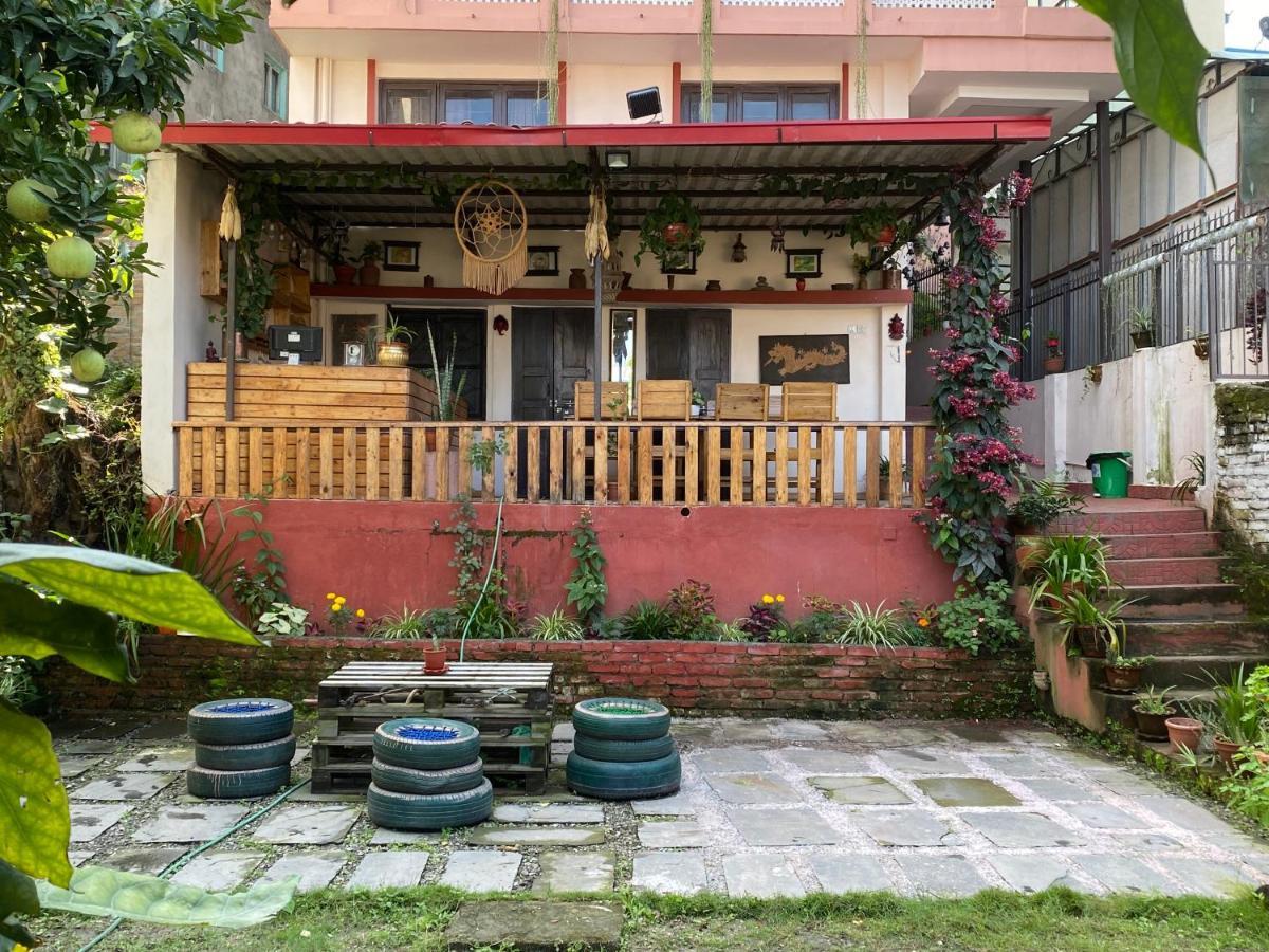 Birds Nest Hostel Катманду Экстерьер фото