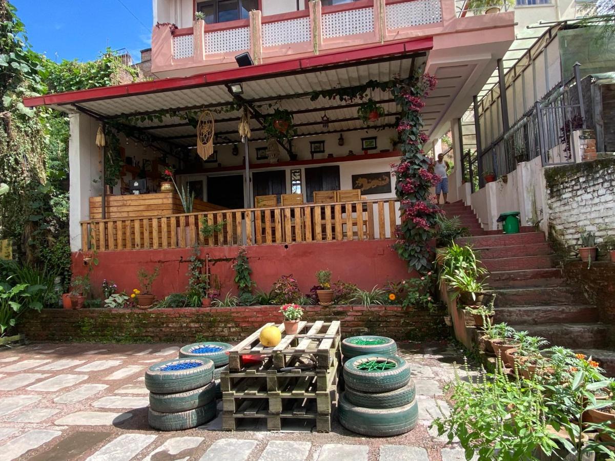 Birds Nest Hostel Катманду Экстерьер фото