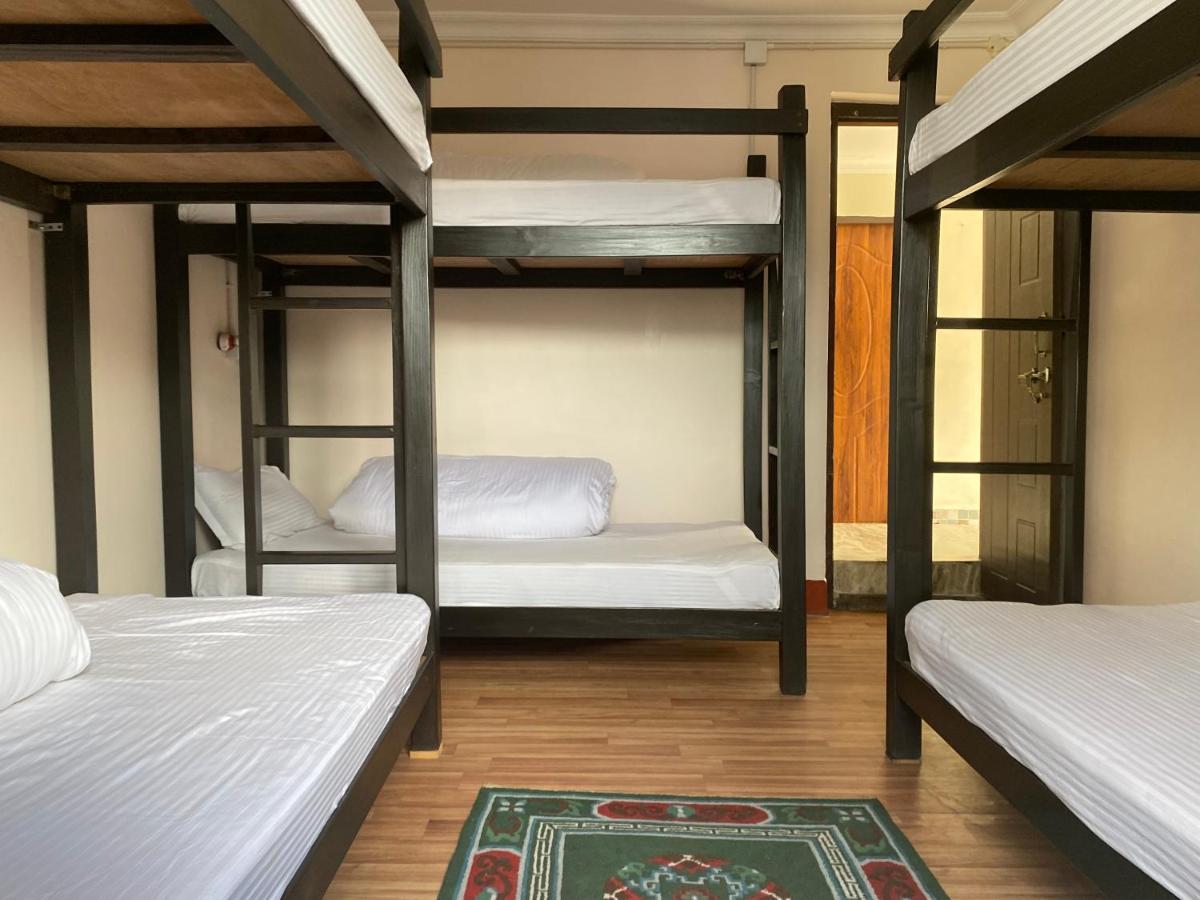 Birds Nest Hostel Катманду Экстерьер фото