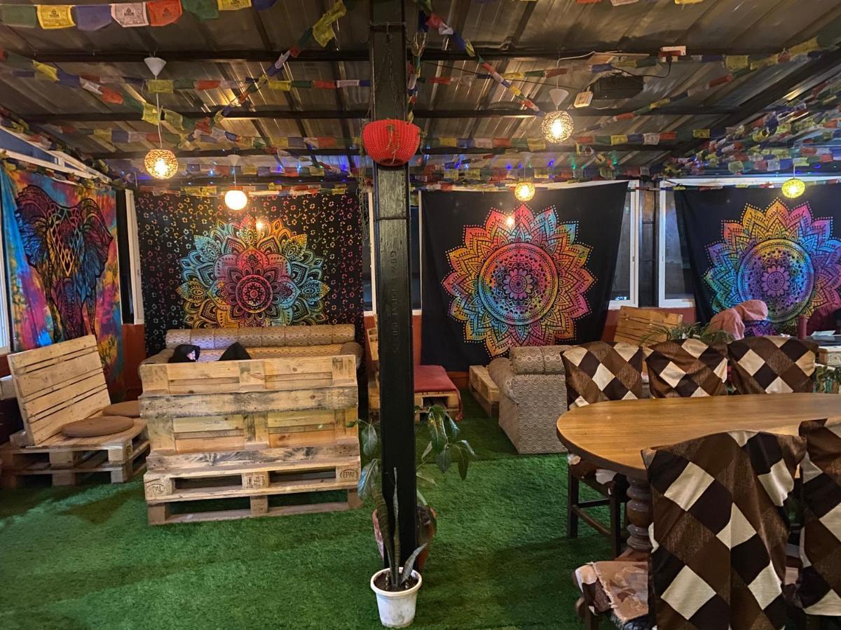 Birds Nest Hostel Катманду Экстерьер фото