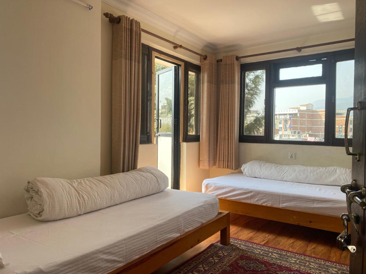 Birds Nest Hostel Катманду Экстерьер фото