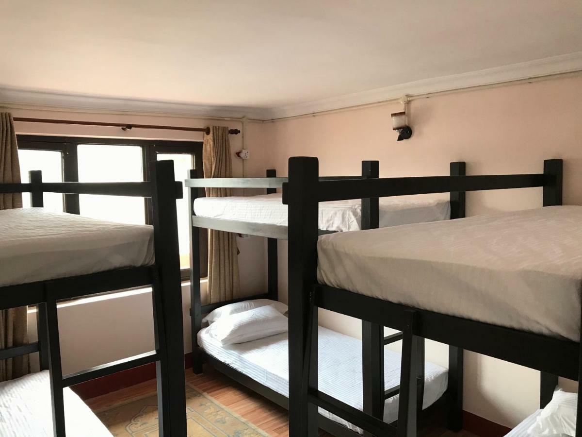Birds Nest Hostel Катманду Экстерьер фото