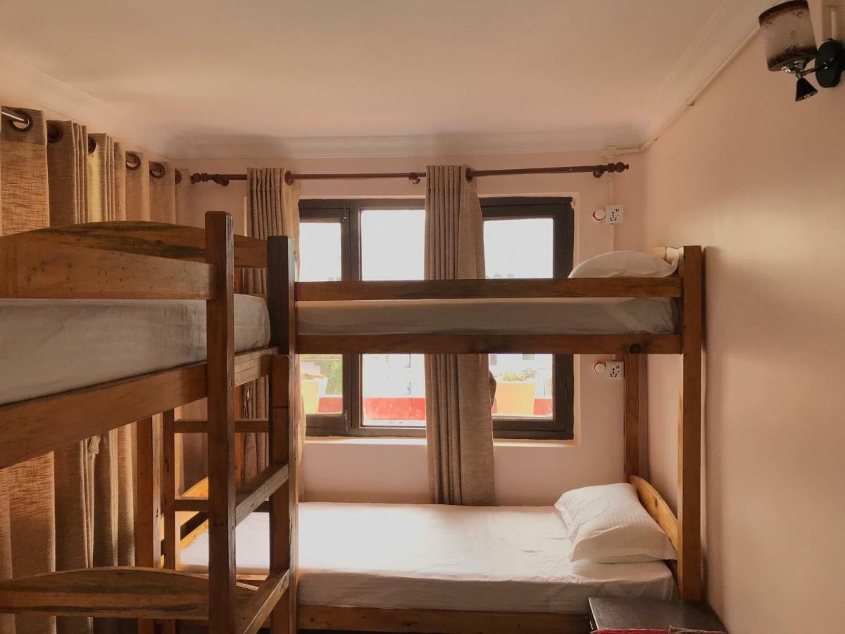 Birds Nest Hostel Катманду Экстерьер фото