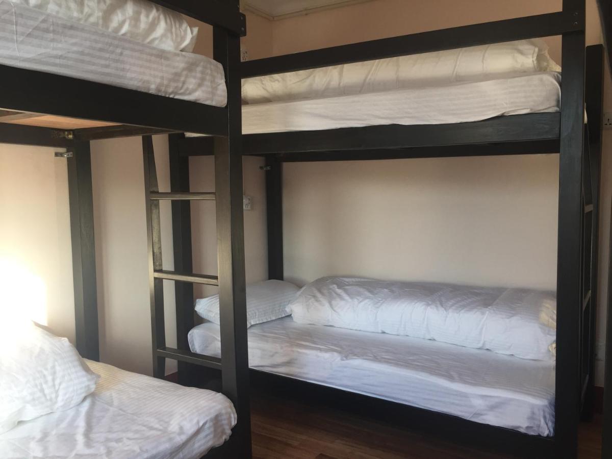 Birds Nest Hostel Катманду Экстерьер фото