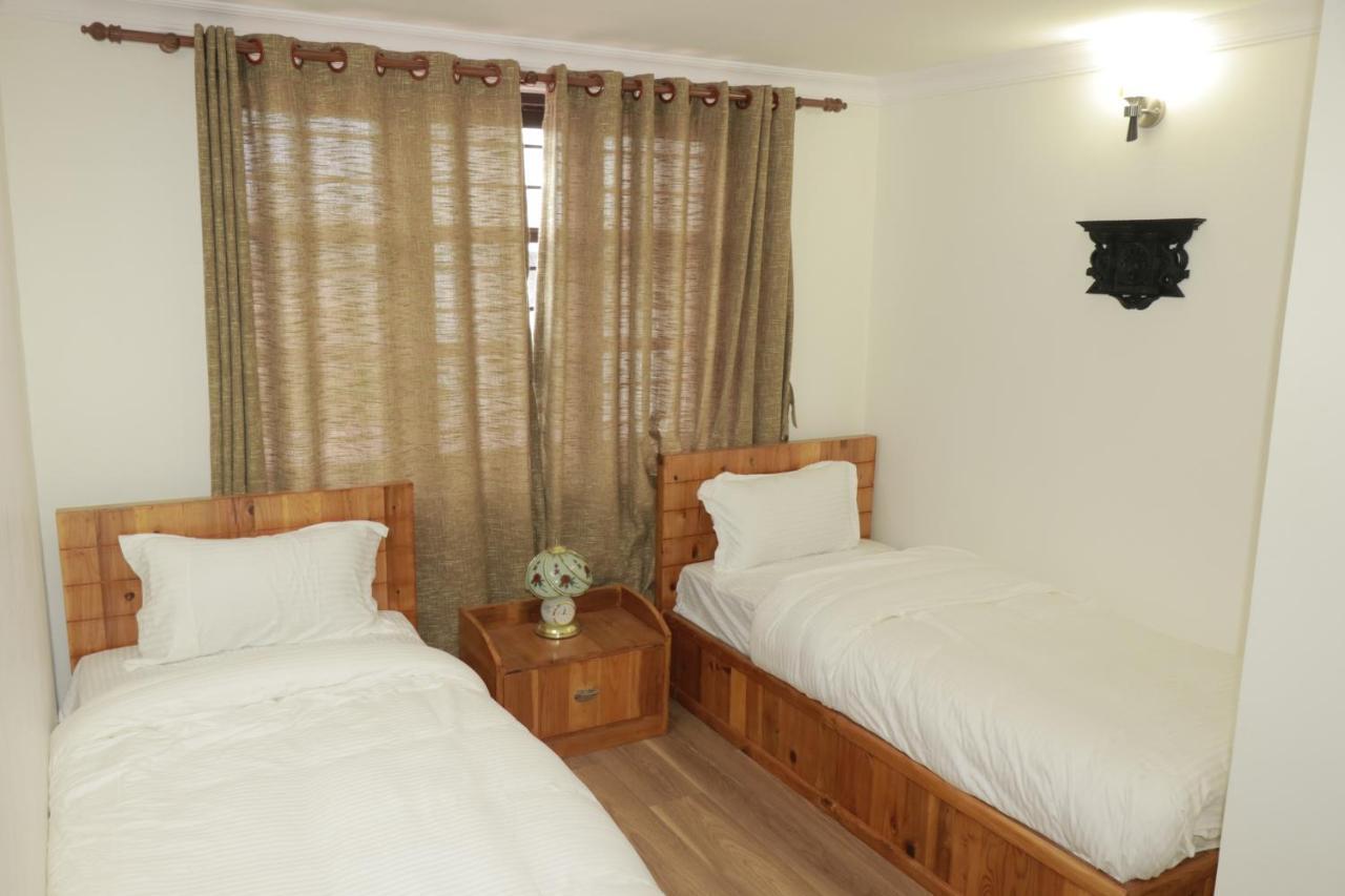 Birds Nest Hostel Катманду Экстерьер фото